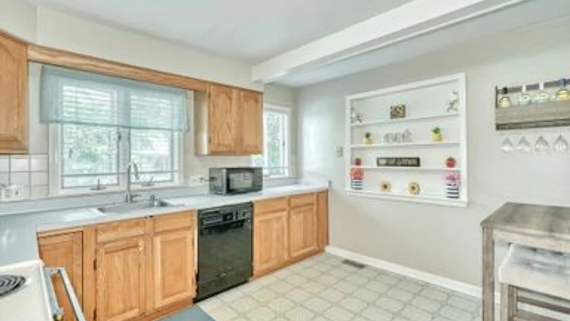 Property at 55 Eastbourne Road, Irondequoit, NY 14617 14