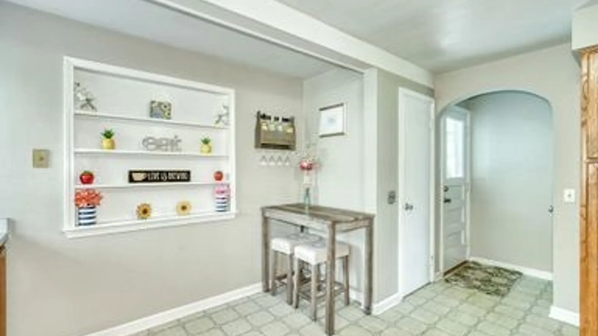 Property at 55 Eastbourne Road, Irondequoit, NY 14617 15