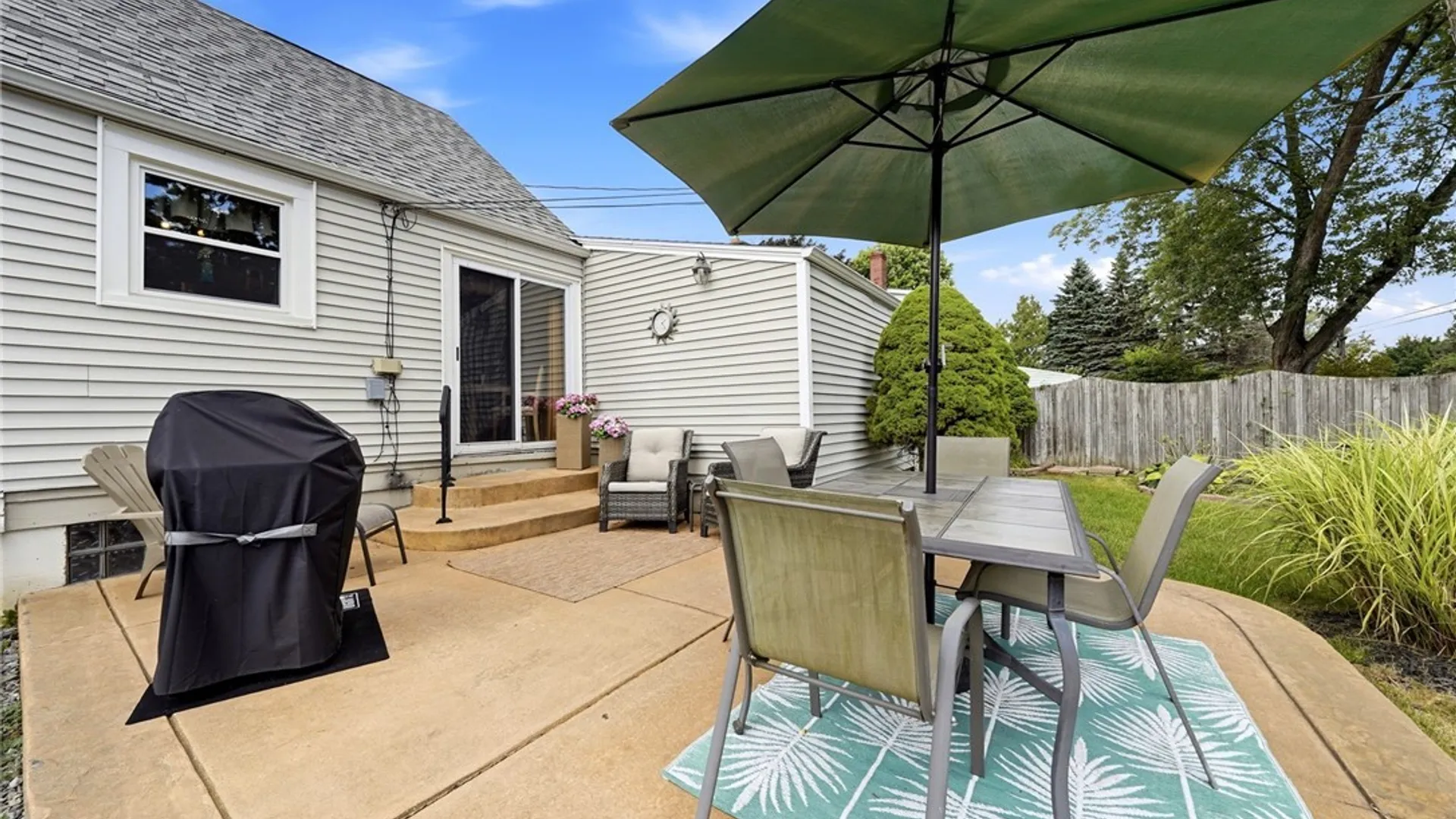 Property at 151 Cloverside Drive, West Seneca, NY 14224 27