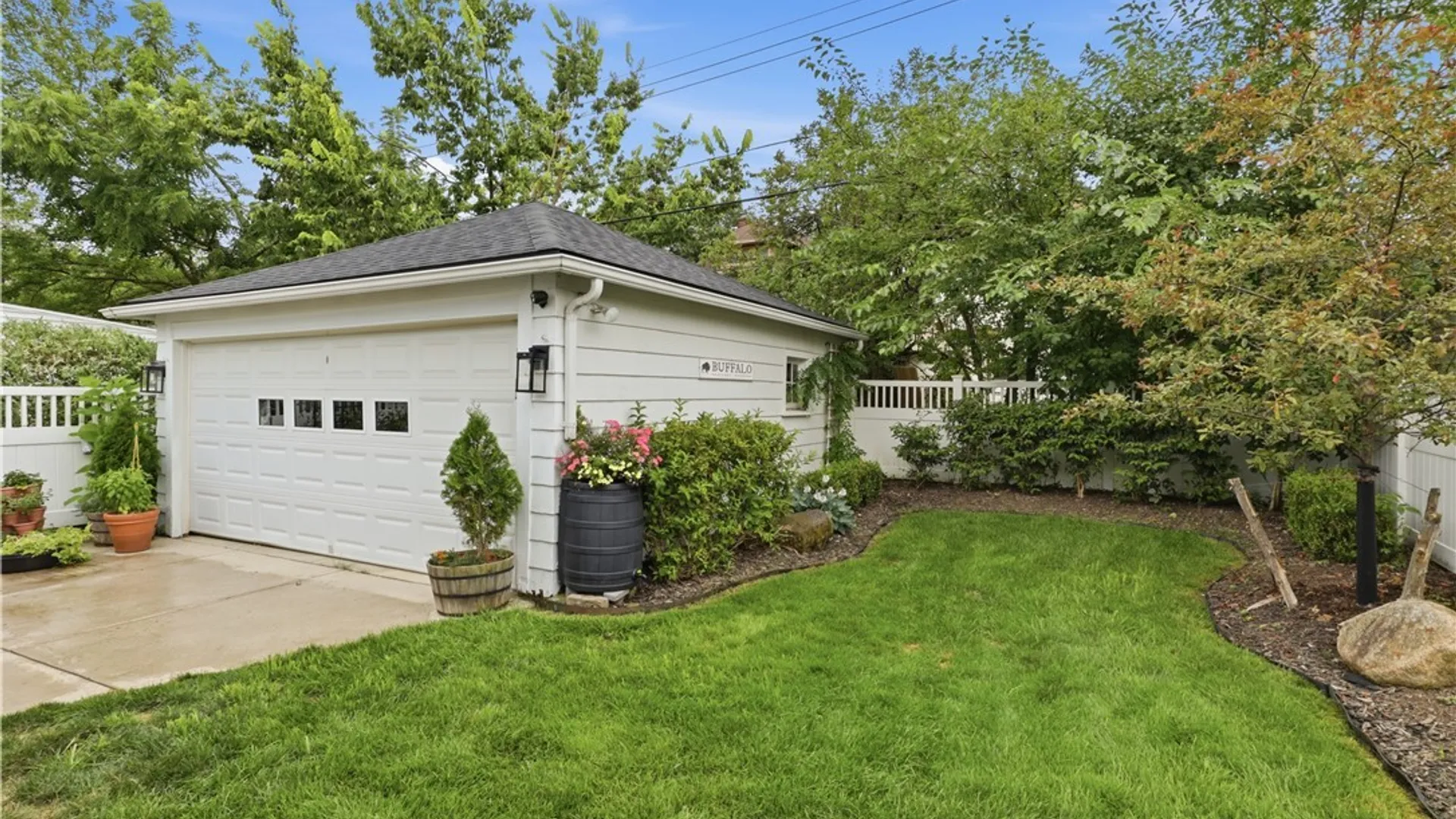 Property at 68 Radcliffe Road, Buffalo, NY 14214 40