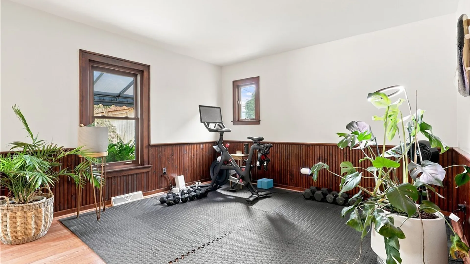 Property at 68 Radcliffe Road, Buffalo, NY 14214 12