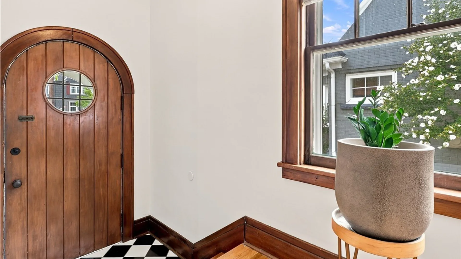 Property at 68 Radcliffe Road, Buffalo, NY 14214 21