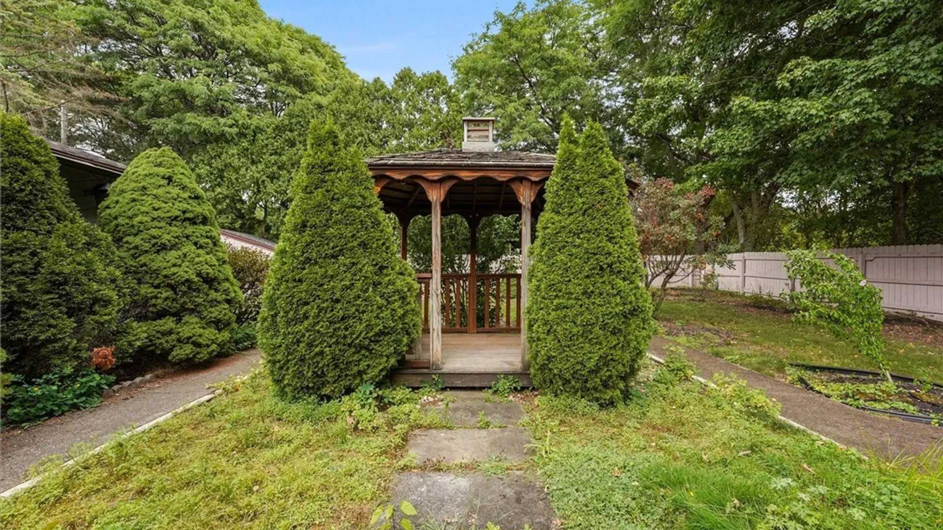 Property at 100 Sherbrooke Road, Manlius, NY 13104 34