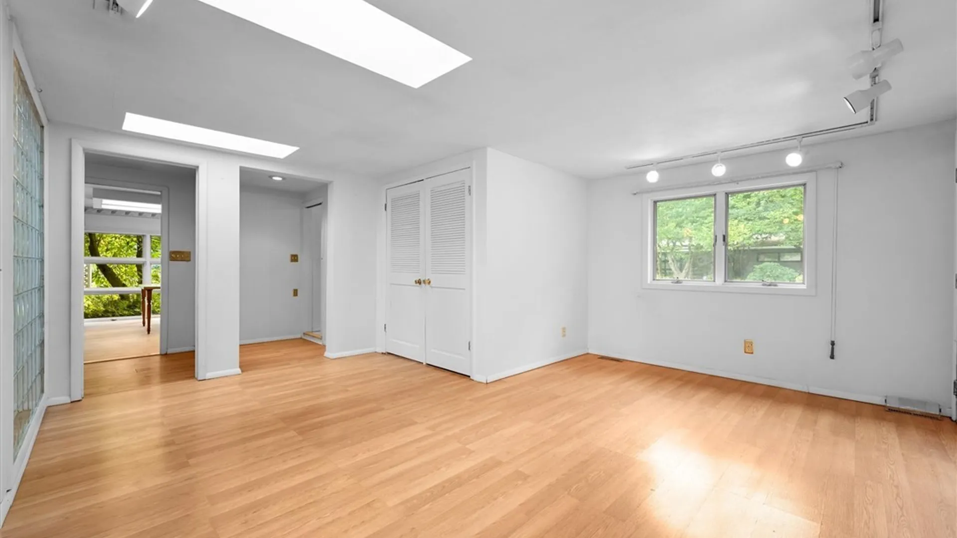 Property at 100 Sherbrooke Road, Manlius, NY 13104 25