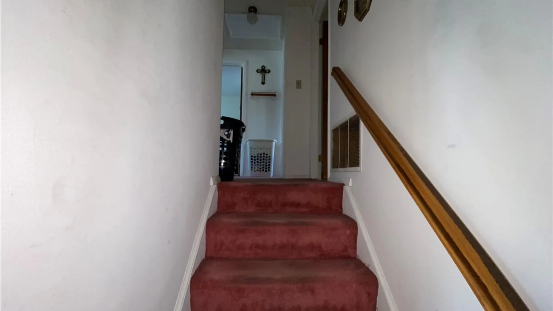 Property at 4040 Towers Place, Hamburg, NY 14075 17