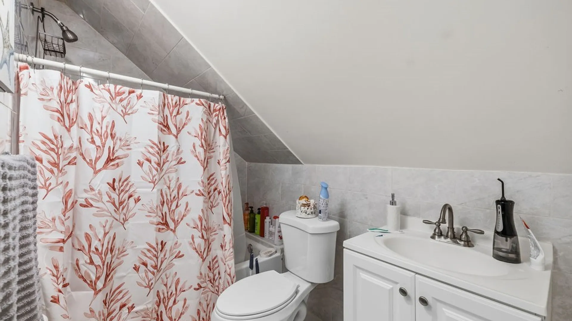 Property at 2870 Bailey Avenue, Buffalo, NY 14215 28
