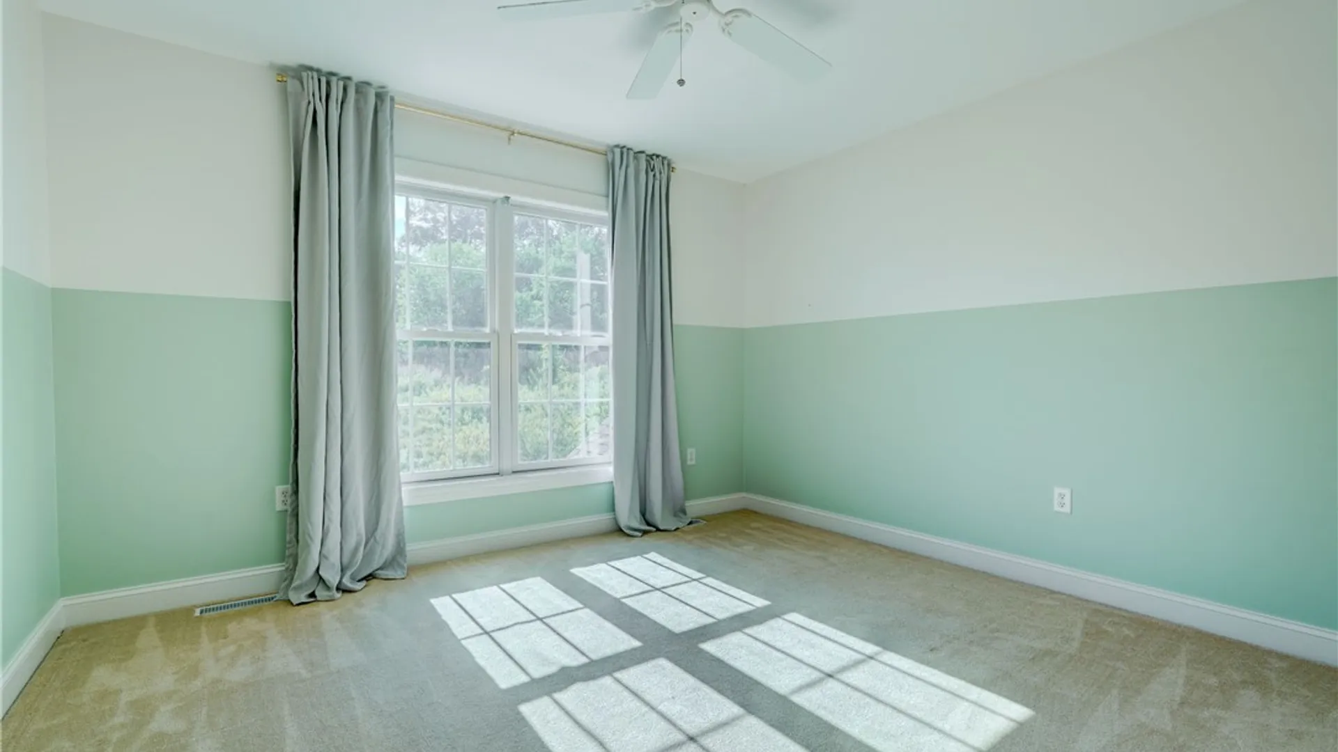 Property at 16 Nature View, Pittsford, NY 14534 35