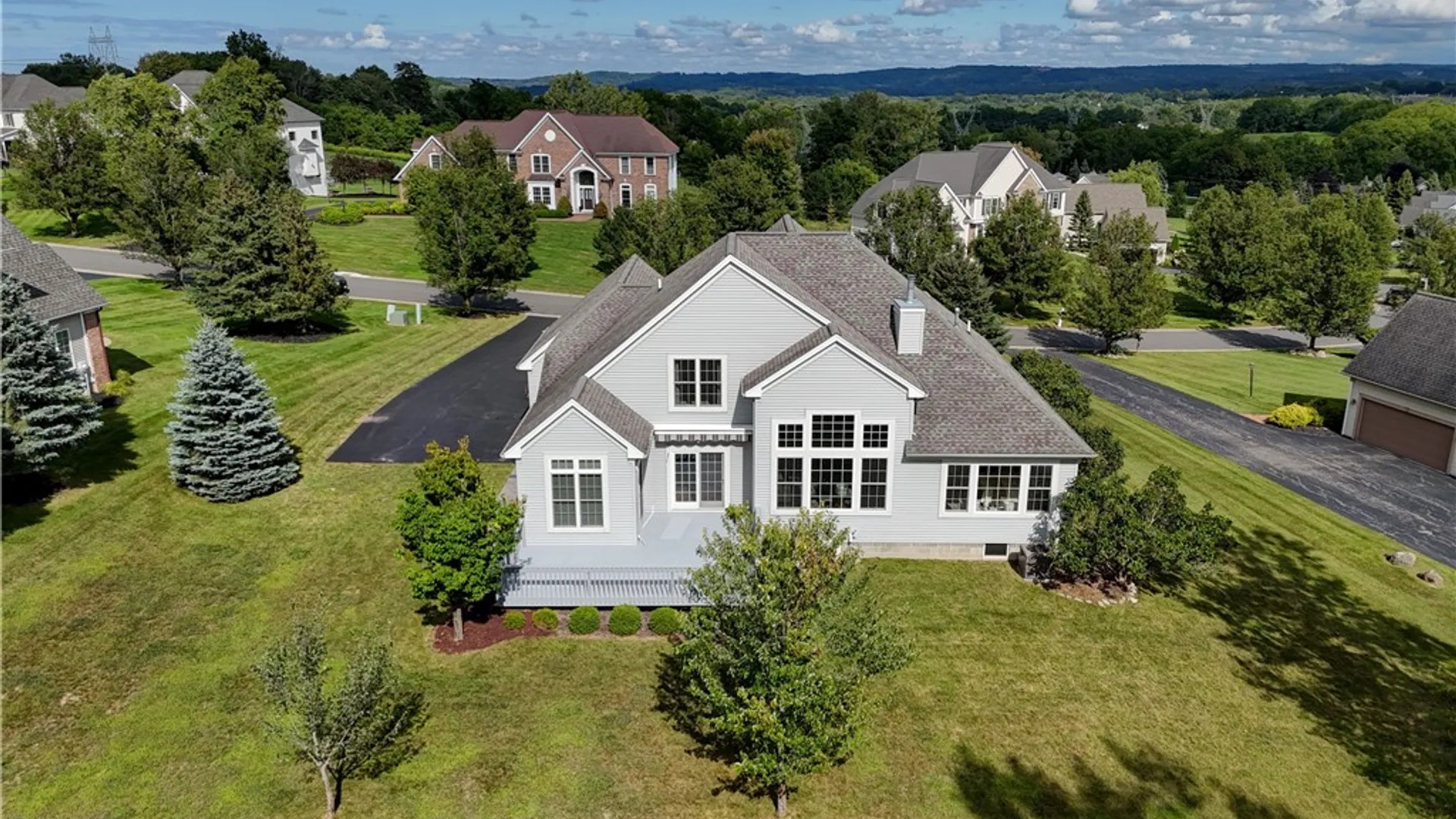 Property at 16 Nature View, Pittsford, NY 14534 47