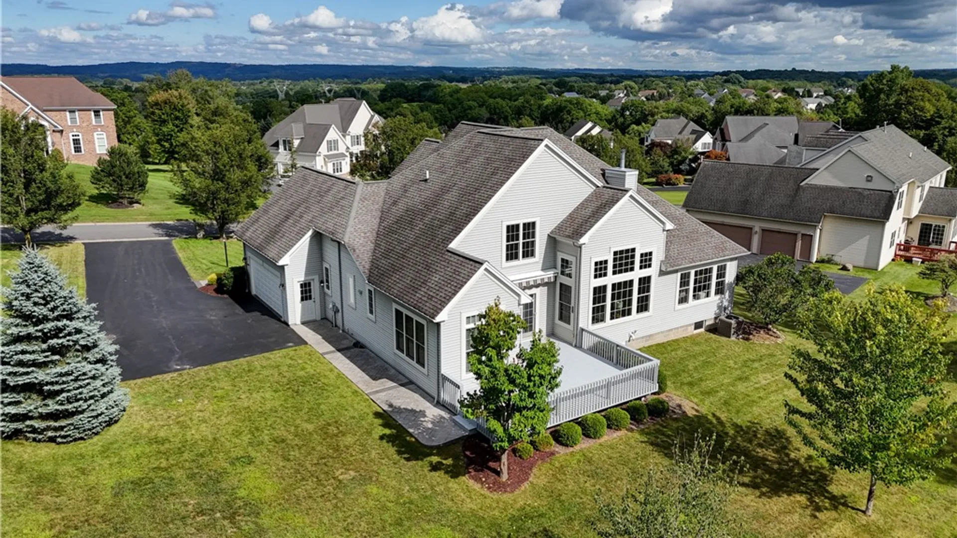 Property at 16 Nature View, Pittsford, NY 14534 46
