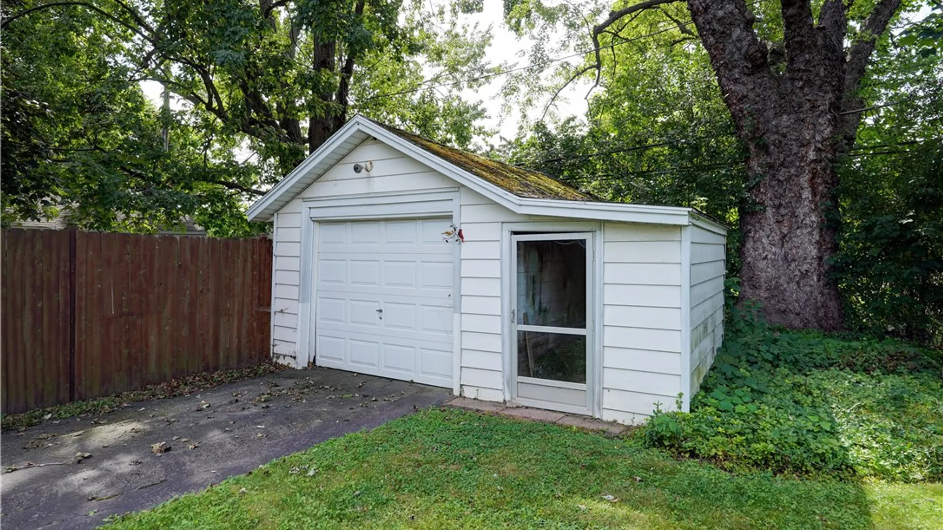 Property at 259 Dorstone Road, Gates, NY 14624 6