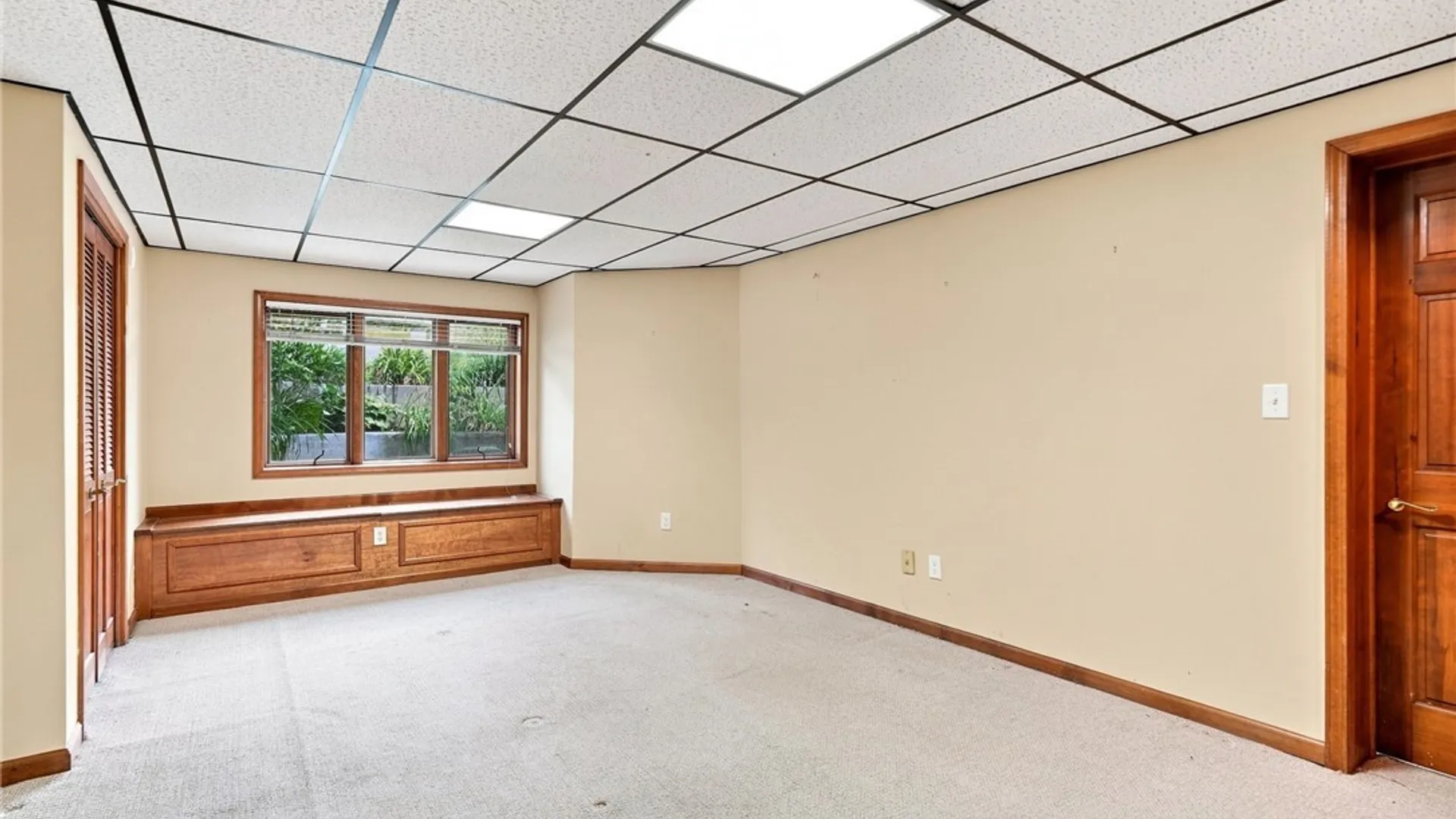 Property at 190 Castlebrook Lane, Amherst, NY 14221 37