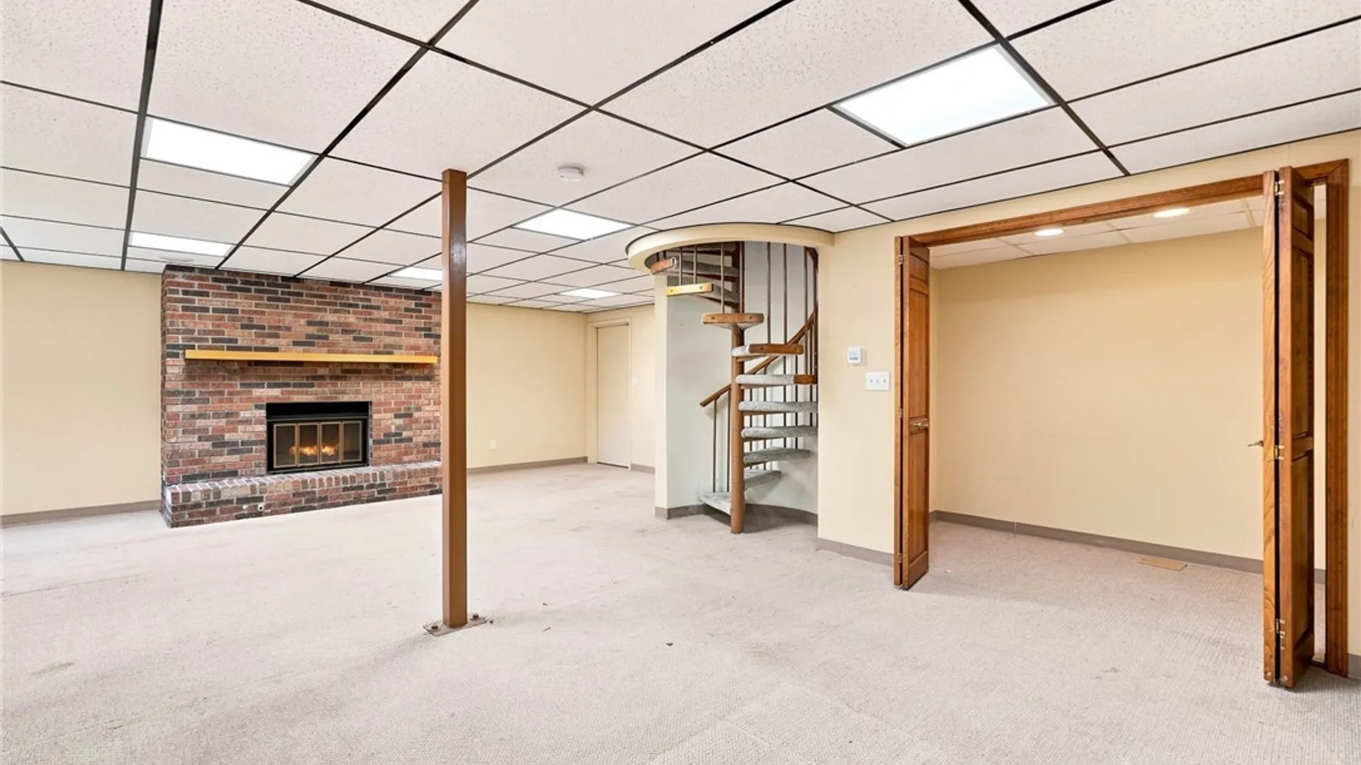 Property at 190 Castlebrook Lane, Amherst, NY 14221 32