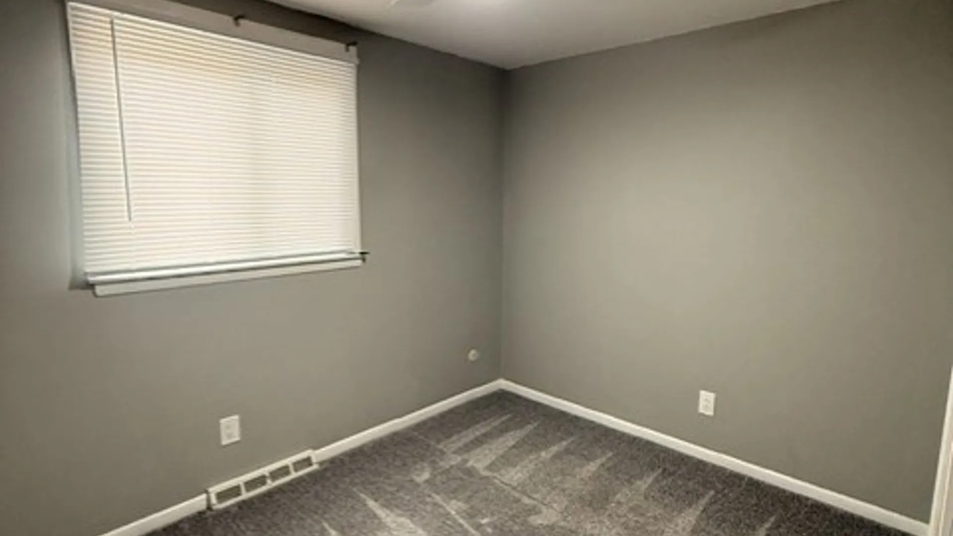 Property at 440 University Avenue [Lower Unit], Tonawanda, NY 14223 17