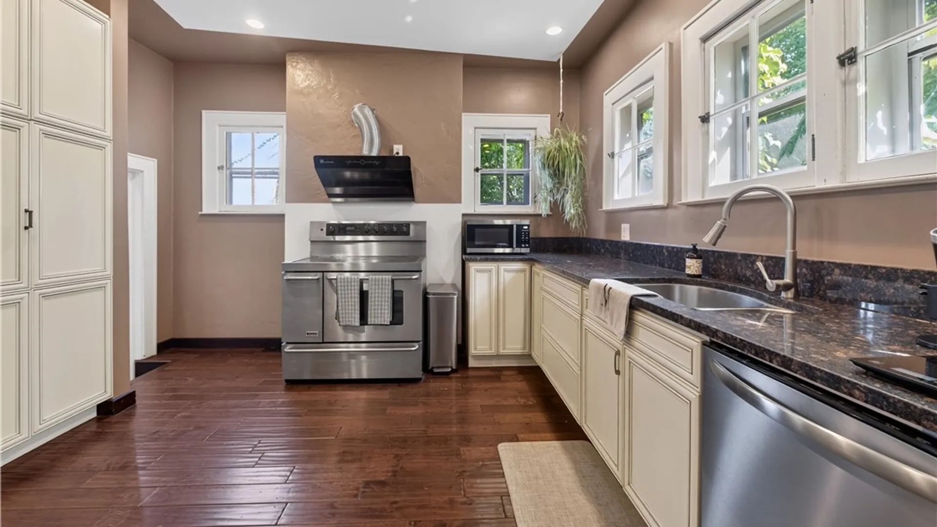 Property at 1701 James & Teall Avenue, Syracuse, NY 13206 22