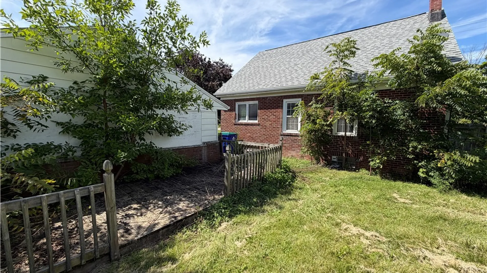 Property at 1036 Saunders Sett Road, Lewiston, NY 14305 4