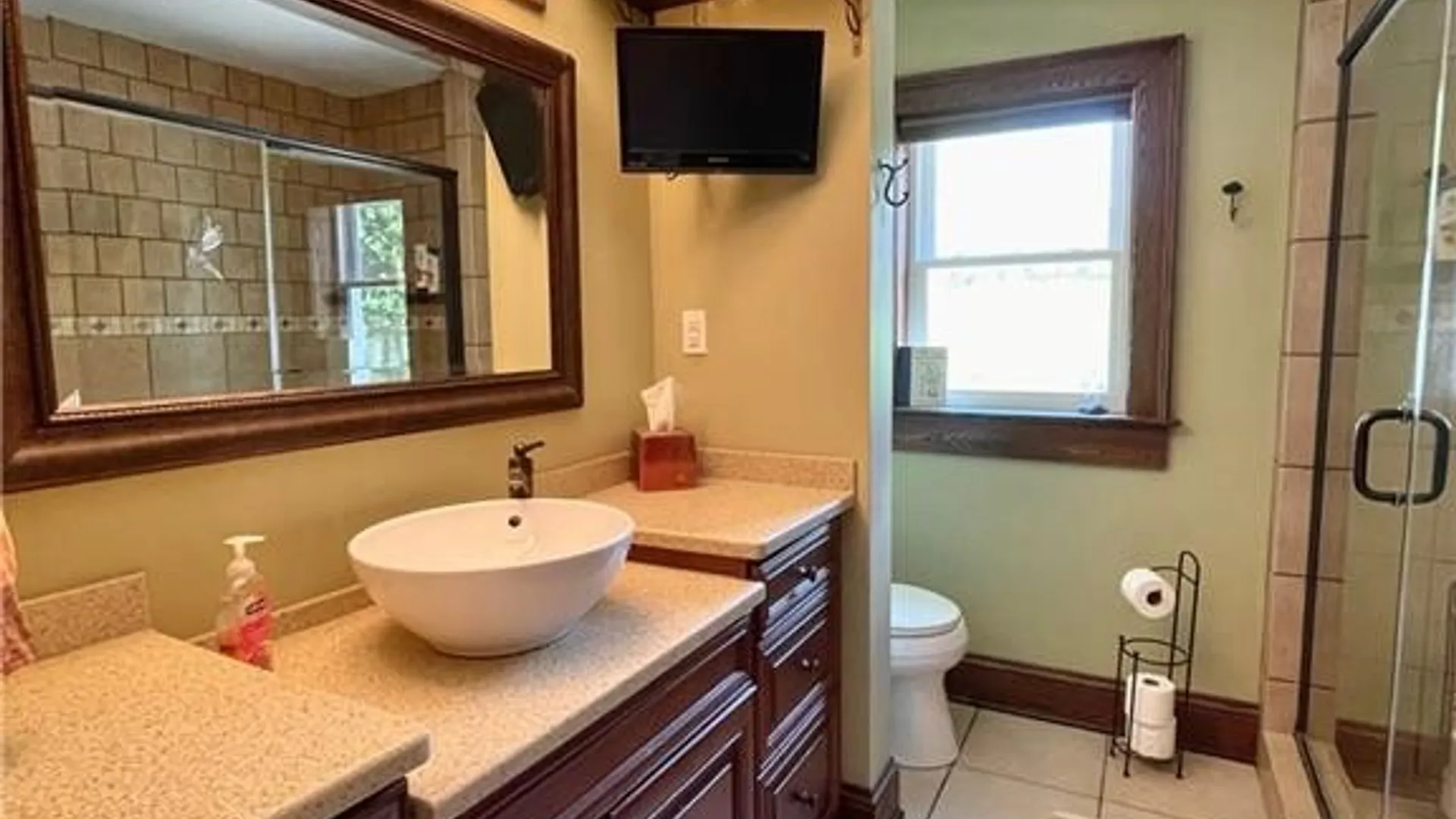 Property at 20 Bowen Street, Auburn, NY 13021 13