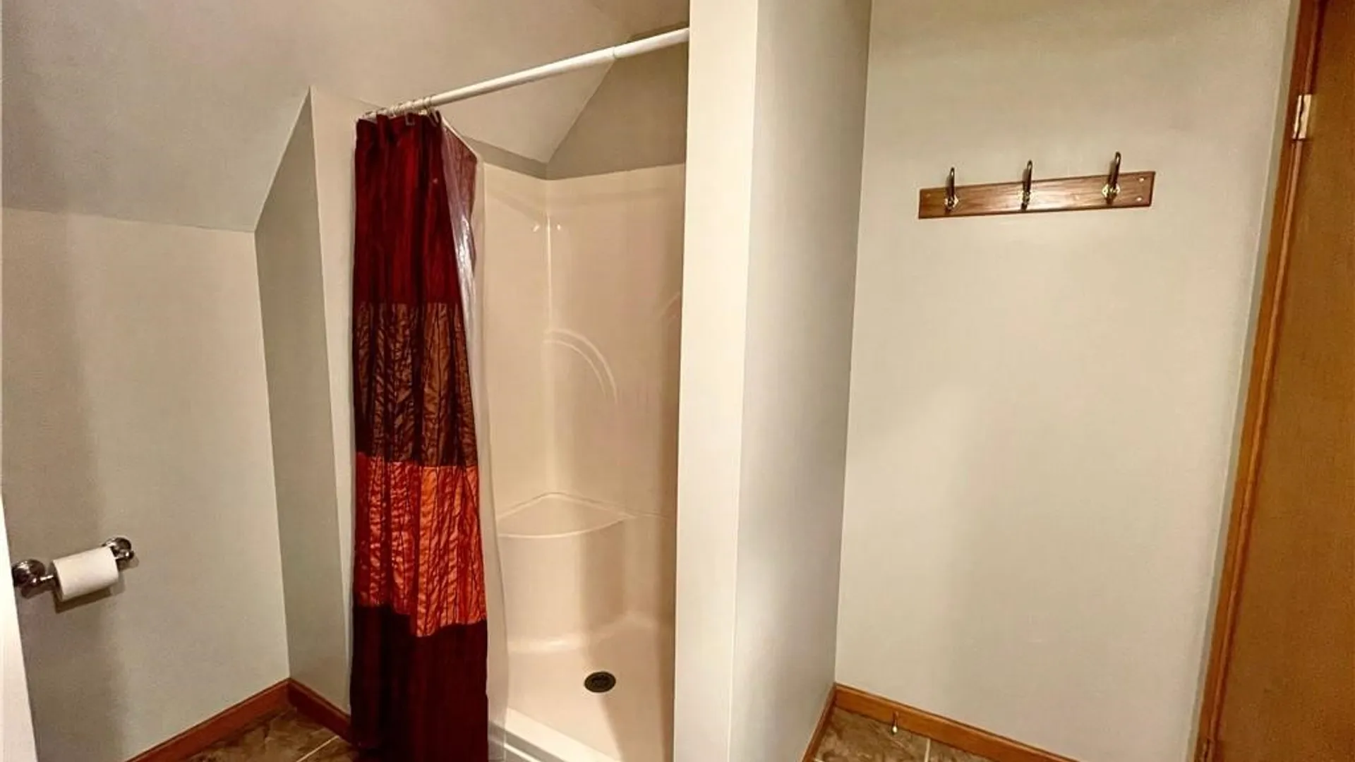 Property at 20 Bowen Street, Auburn, NY 13021 27
