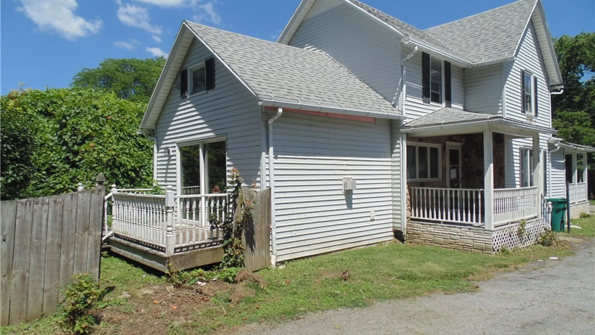 Property at 33 Olin Avenue, Perry, NY 14530 3