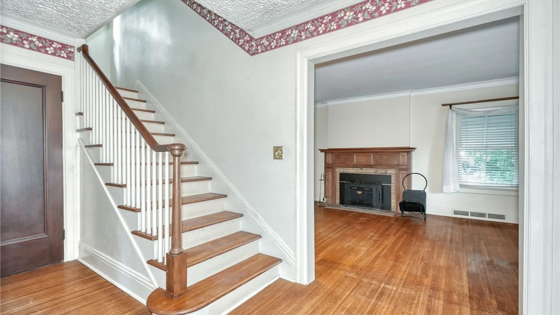 Property at 641 Flower City Park, Rochester, NY 14615 6