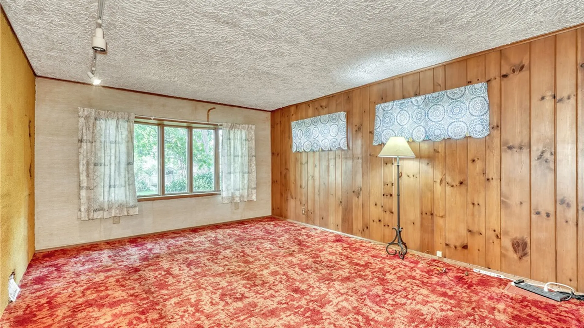 Property at 641 Flower City Park, Rochester, NY 14615 13