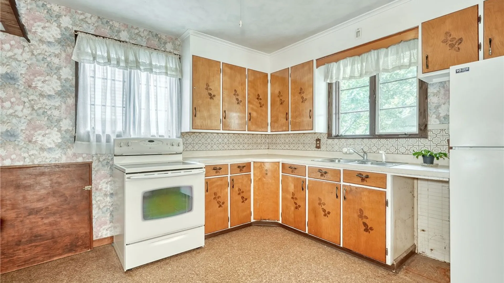 Property at 641 Flower City Park, Rochester, NY 14615 20