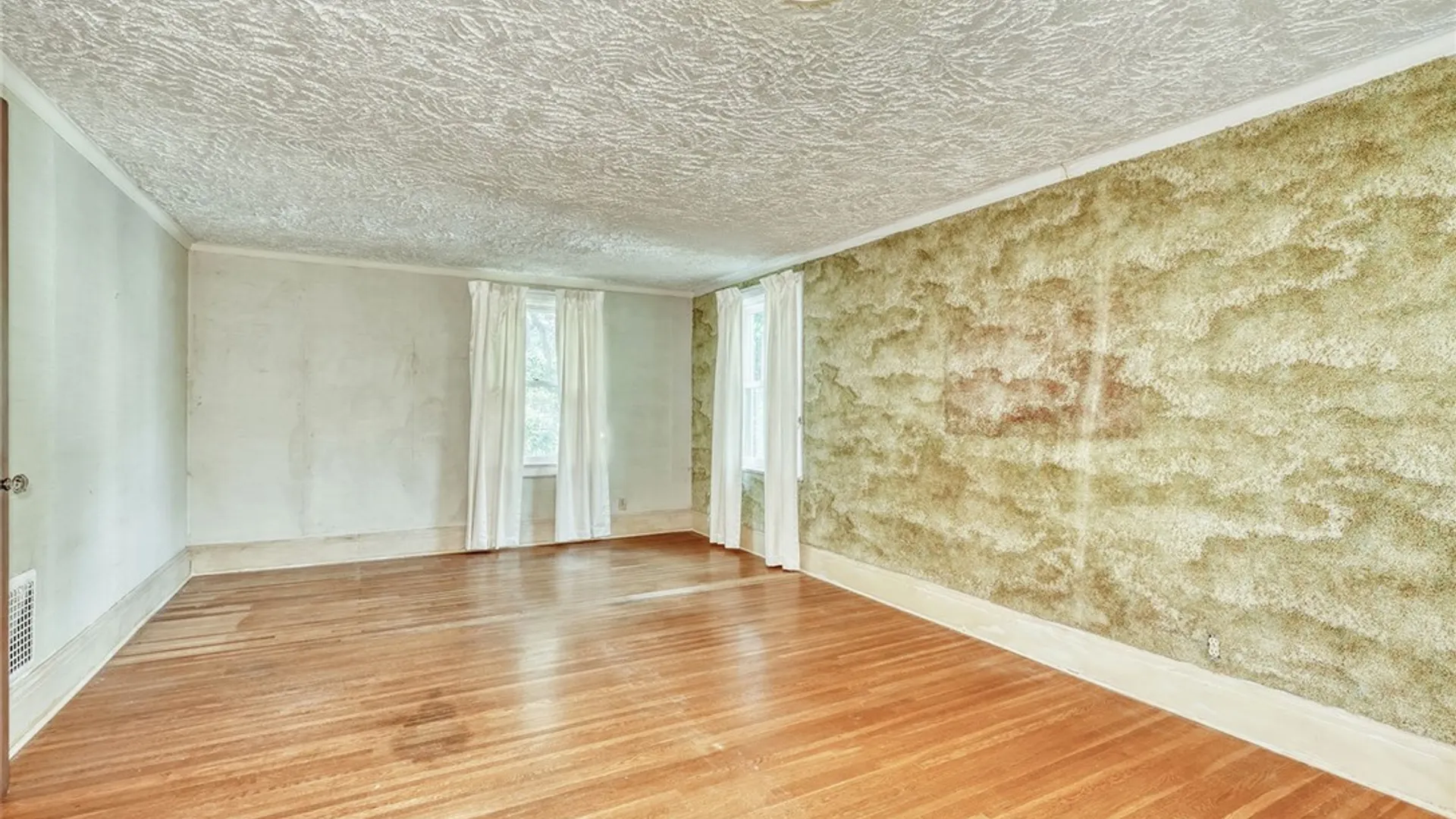 Property at 641 Flower City Park, Rochester, NY 14615 34