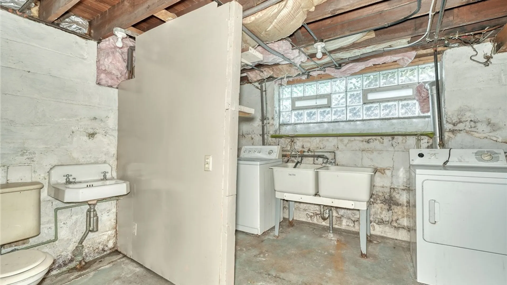 Property at 641 Flower City Park, Rochester, NY 14615 45