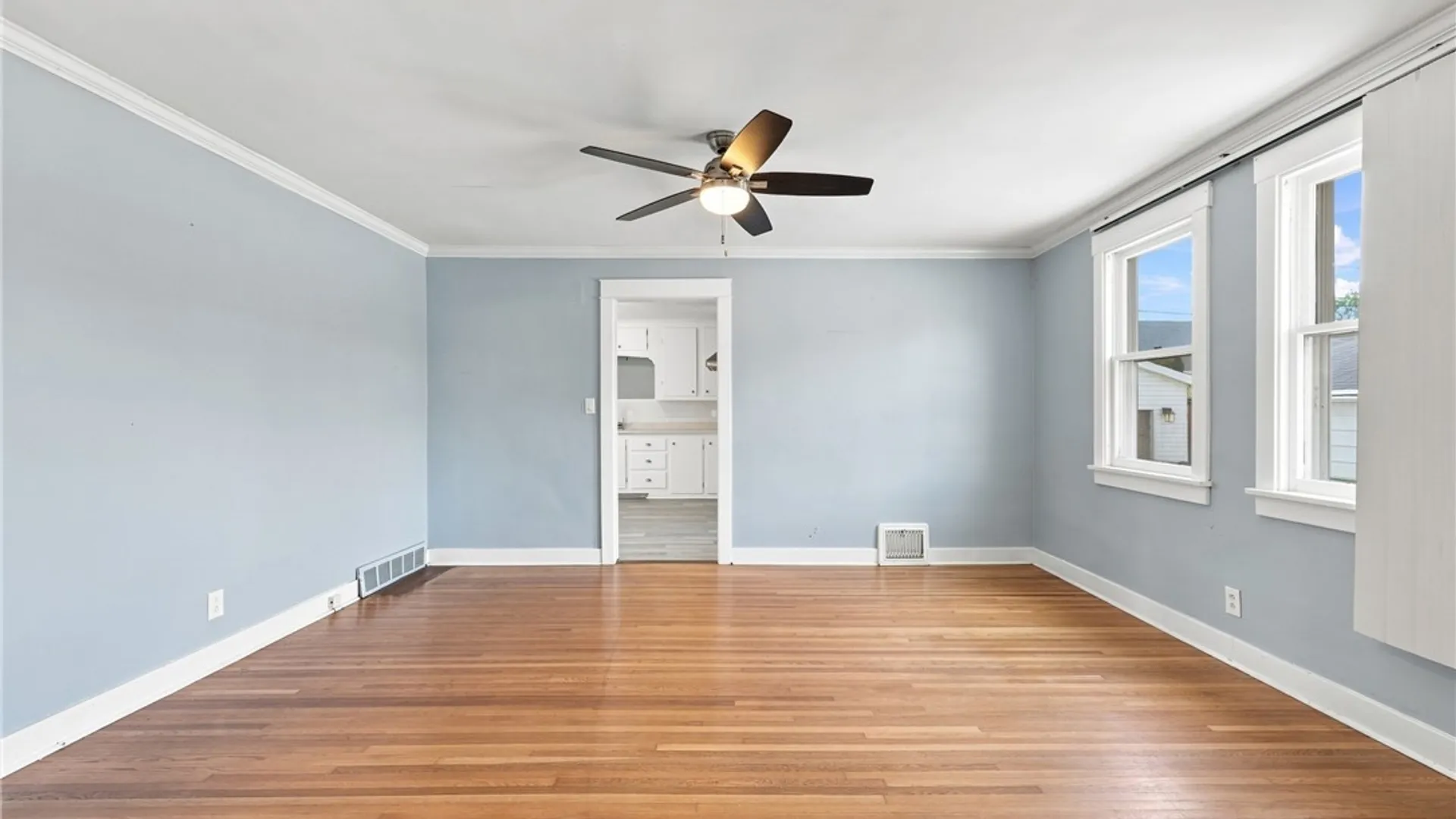Property at 414 Niagara Falls Boulevard, Tonawanda, NY 14223 13