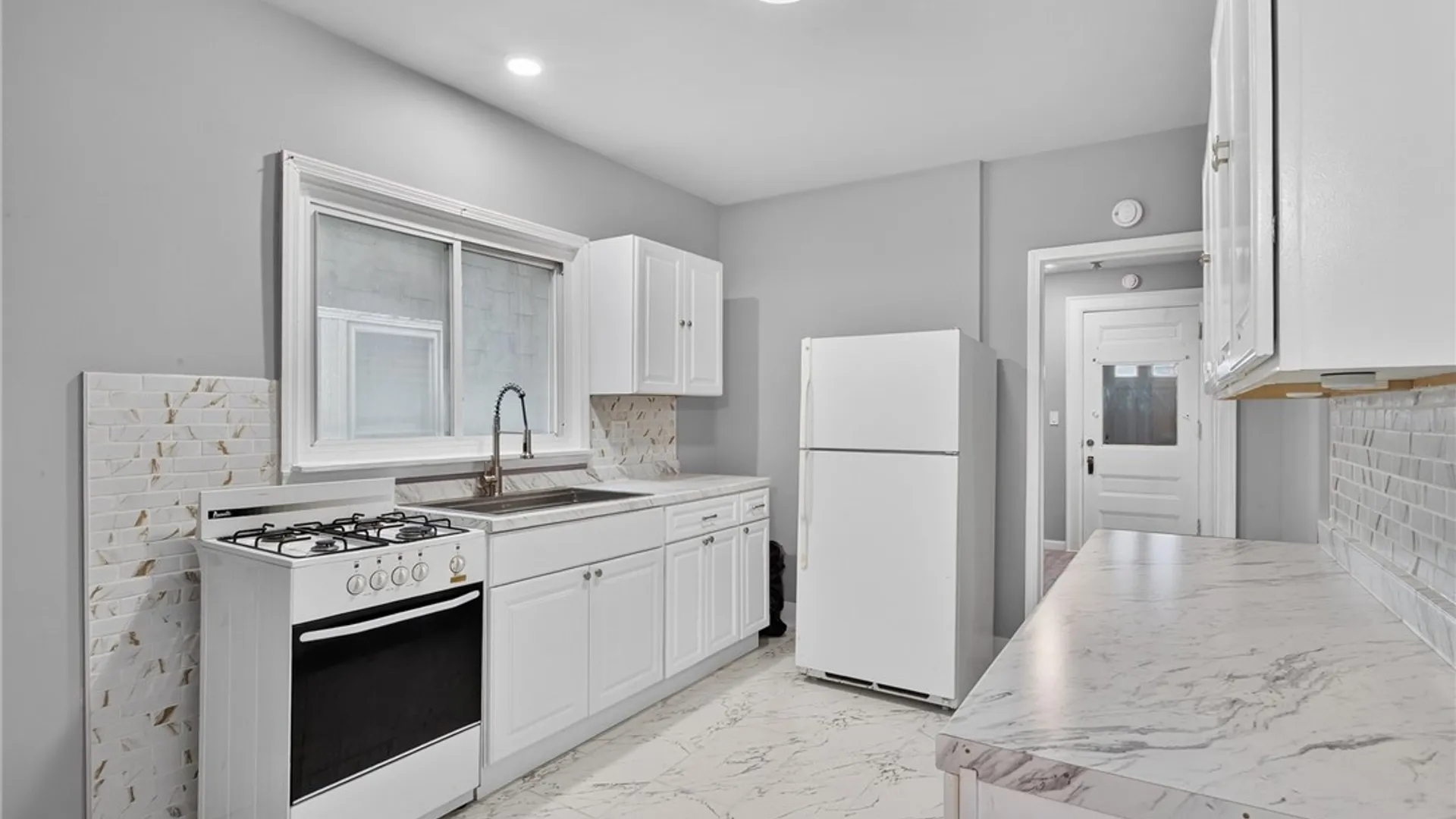Property at 709 Hopkins Street, Buffalo, NY 14220 15