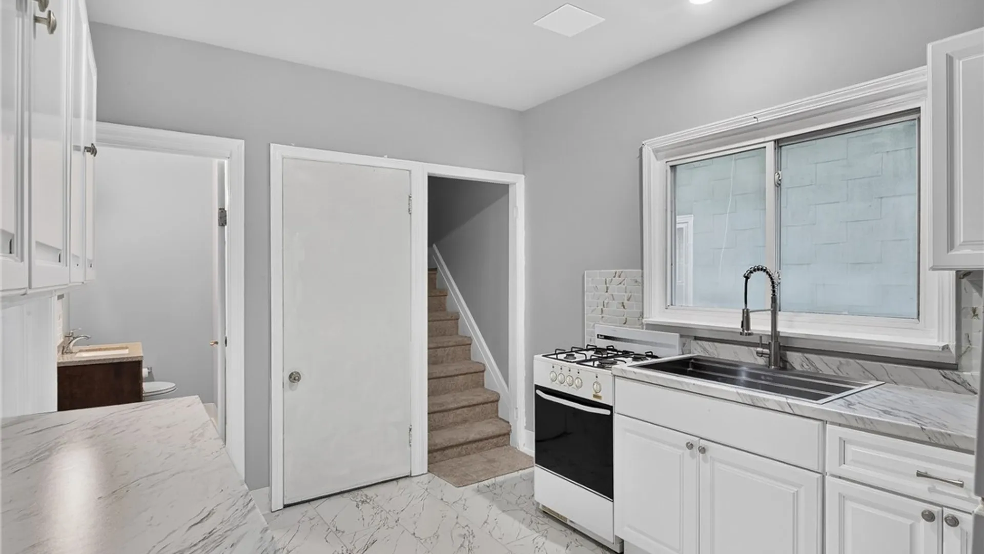Property at 709 Hopkins Street, Buffalo, NY 14220 17