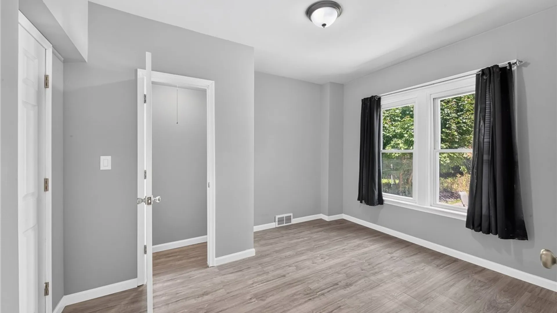 Property at 709 Hopkins Street, Buffalo, NY 14220 26