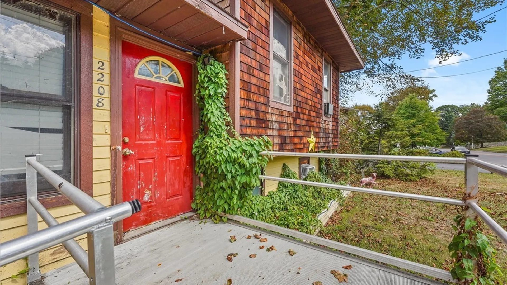 Property at 2208 Bellevue Avenue, Syracuse, NY 13219 6