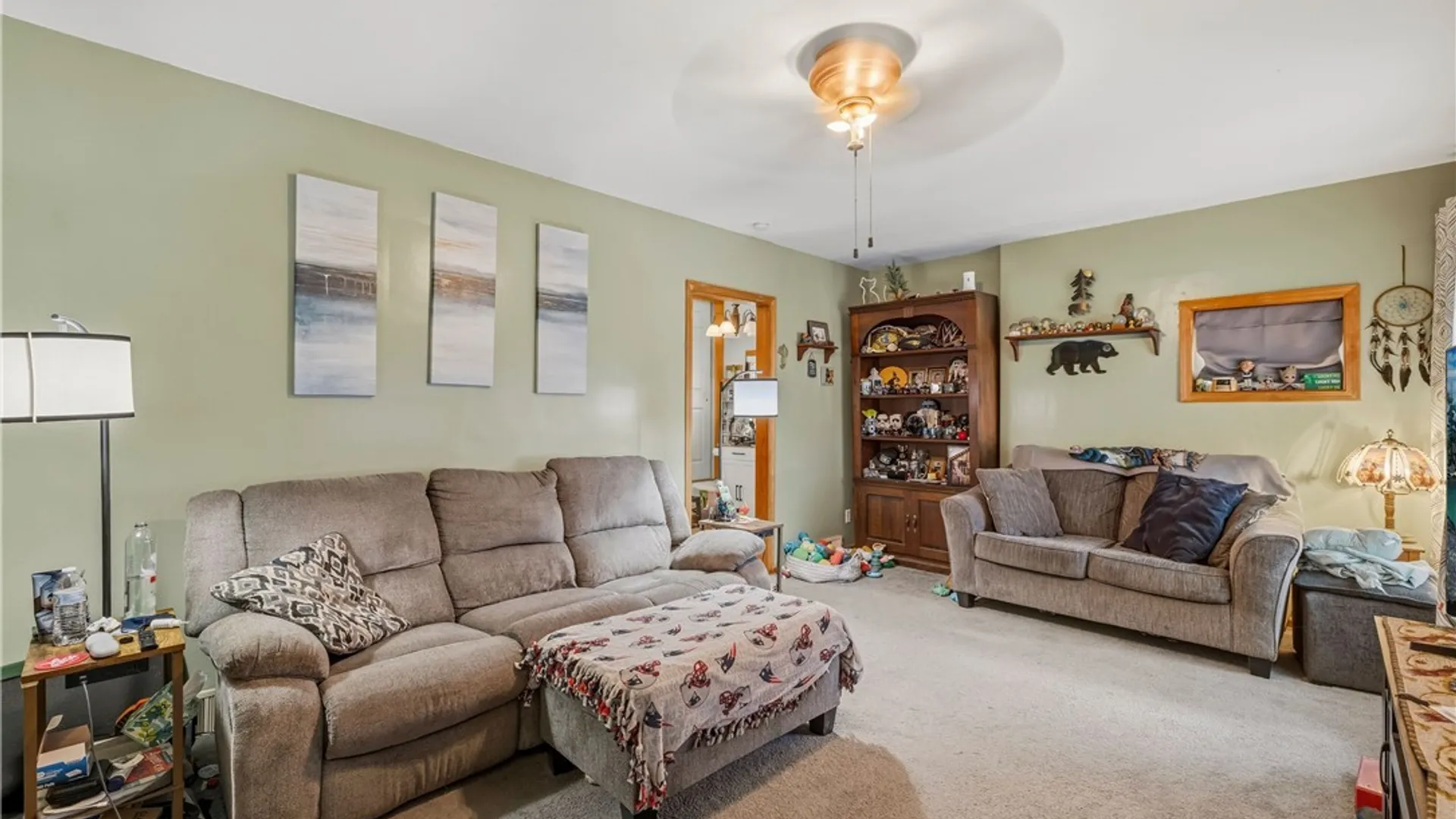 Property at 94 Standard Parkway, Cheektowaga, NY 14227 8