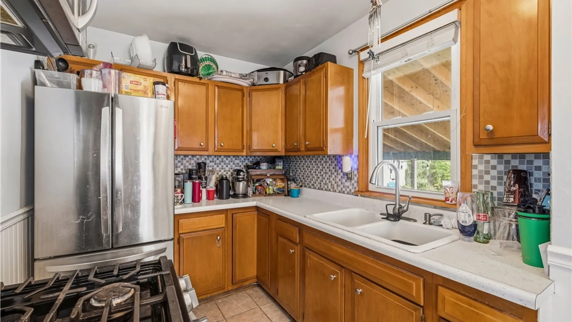 Property at 94 Standard Parkway, Cheektowaga, NY 14227 11