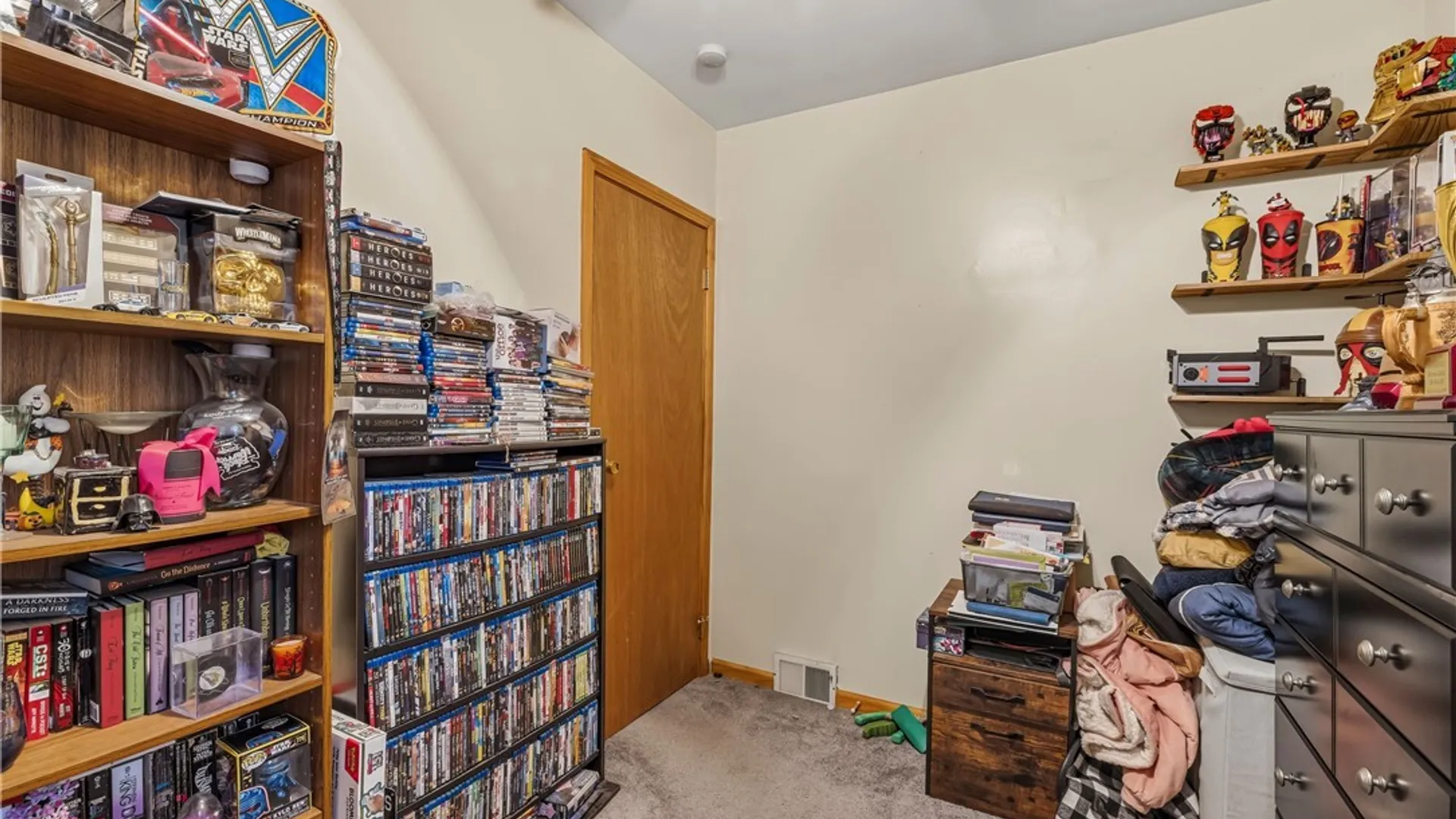 Property at 94 Standard Parkway, Cheektowaga, NY 14227 17
