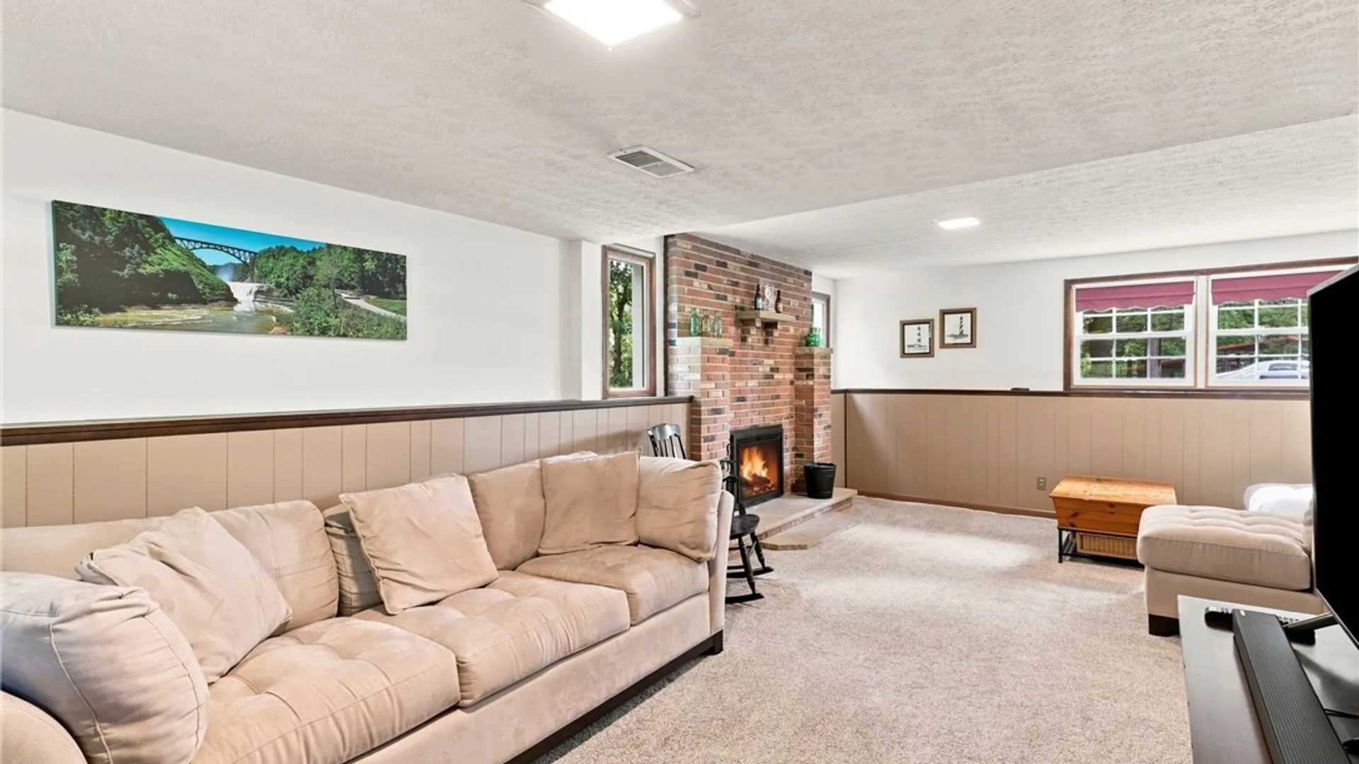Property at 4923 Mary Jane Lane, Avon, NY 14414 21