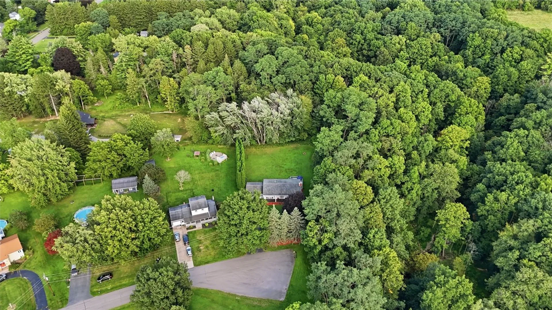 Property at 4923 Mary Jane Lane, Avon, NY 14414 3