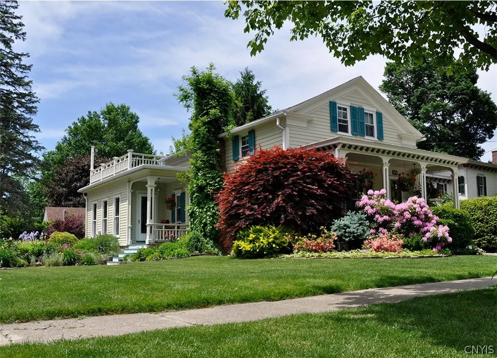 Property at 27 Leitch Avenue, Skaneateles, NY 13152