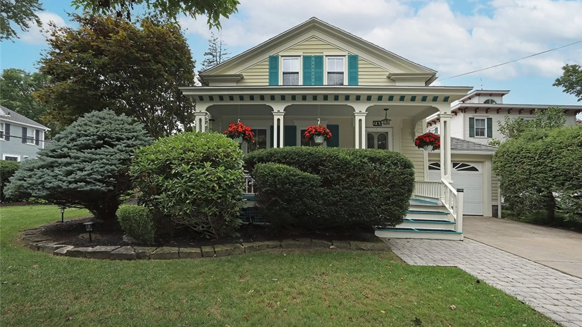 Property at 27 Leitch Avenue, Skaneateles, NY 13152 3