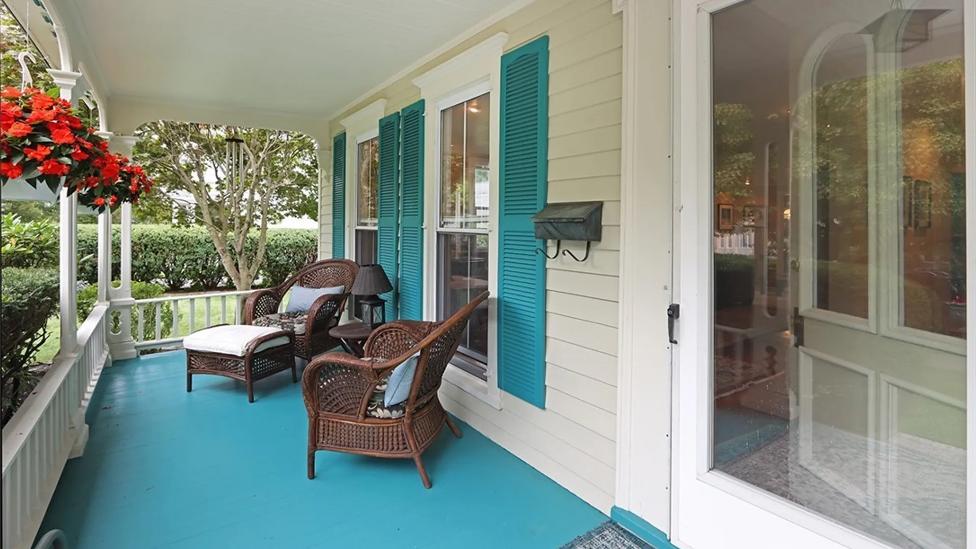Property at 27 Leitch Avenue, Skaneateles, NY 13152 4