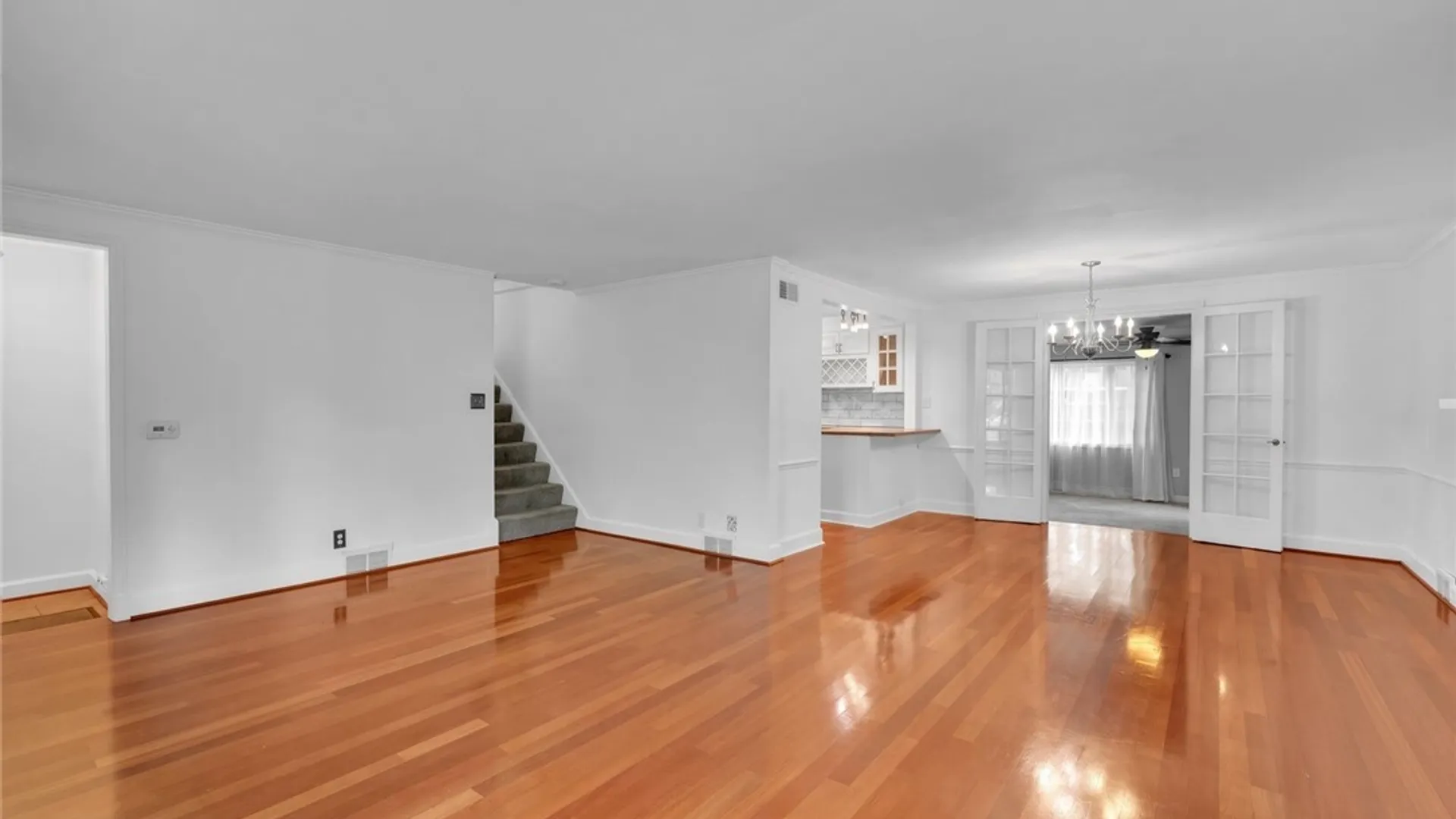 Property at 80 Morningside Lane, Amherst, NY 14221 4