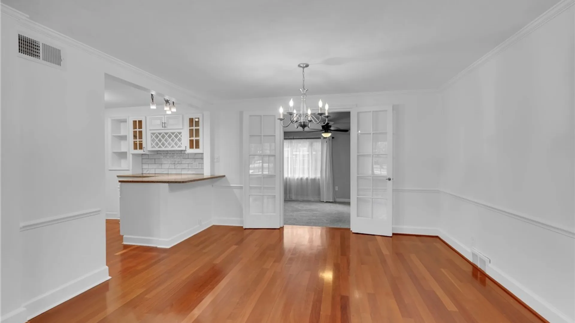 Property at 80 Morningside Lane, Amherst, NY 14221 7