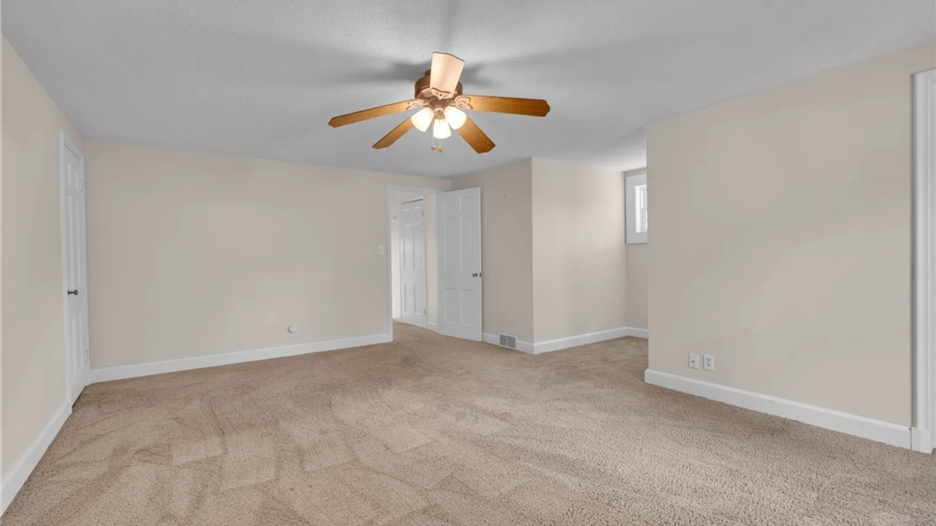 Property at 80 Morningside Lane, Amherst, NY 14221 22