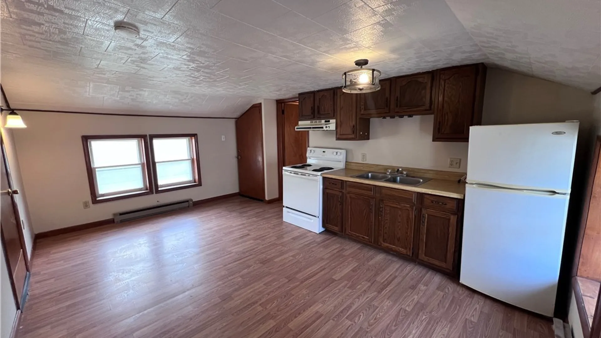 Property at 27 E 6th Street, Oswego, NY 13126 5