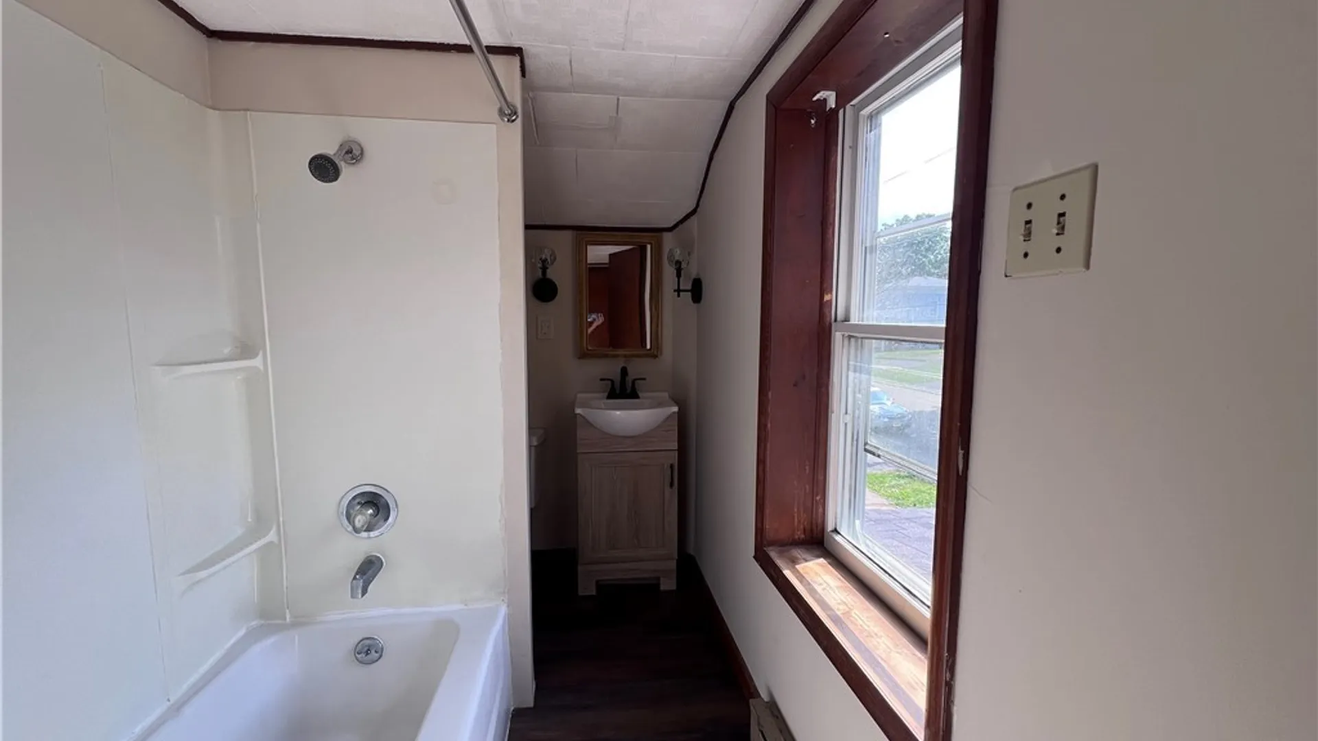 Property at 27 E 6th Street, Oswego, NY 13126 9