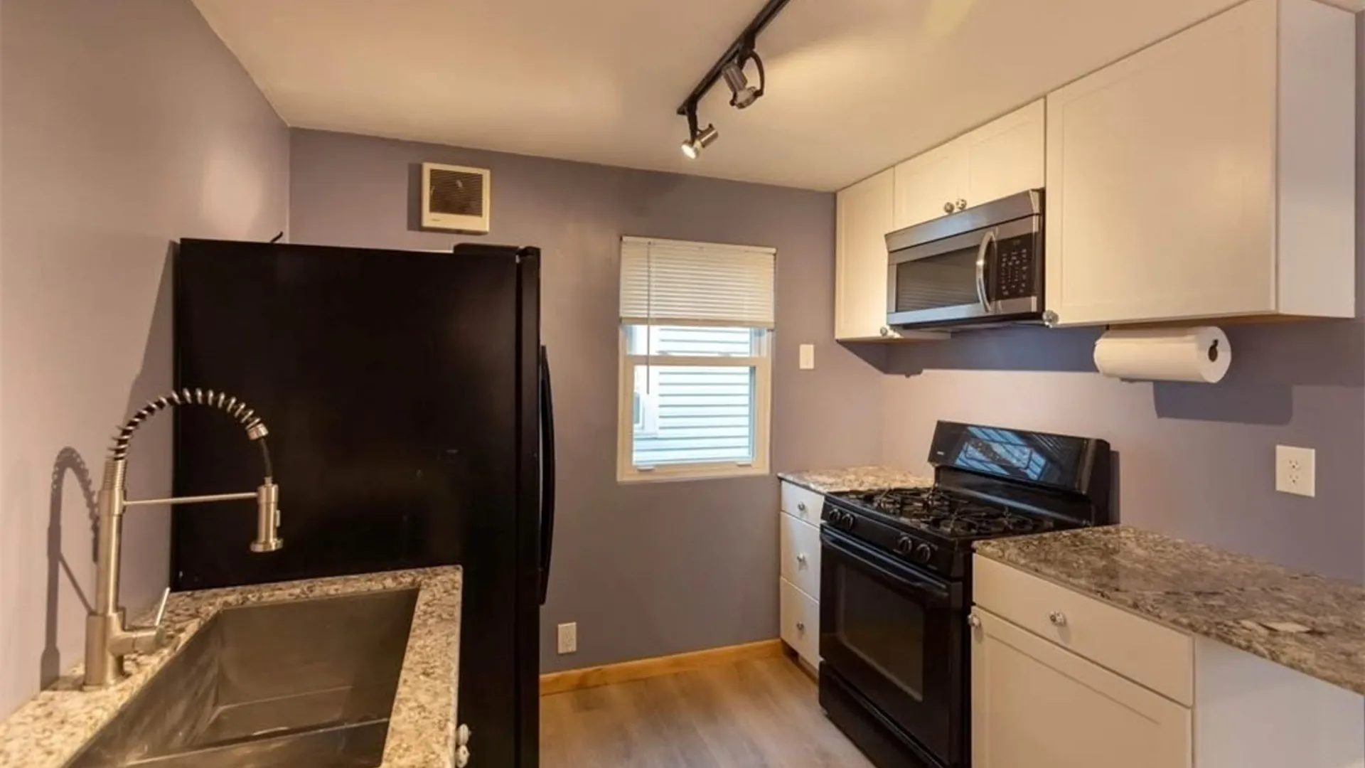 Property at 19 Hobmoor Avenue, Buffalo, NY 14216 6