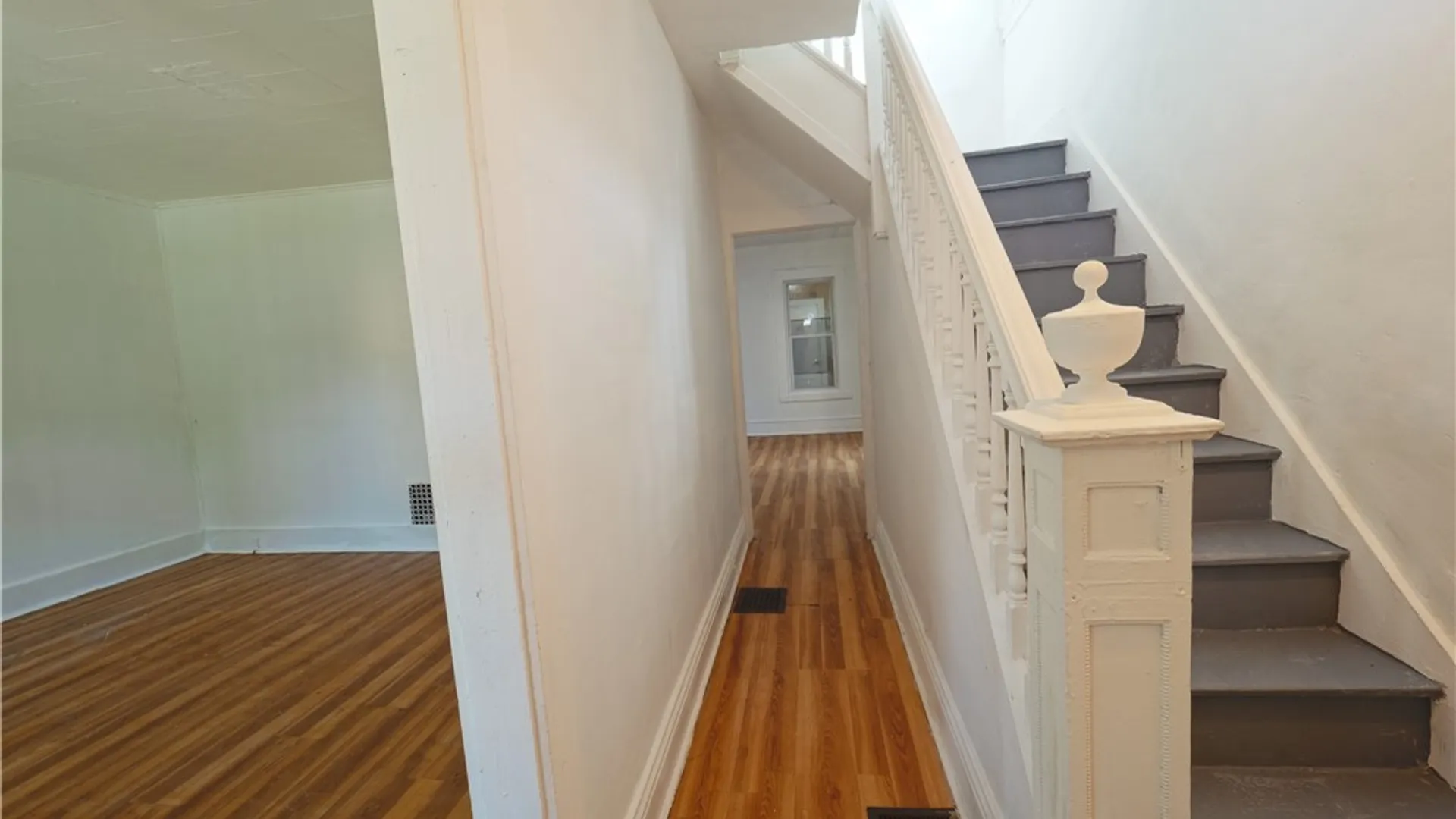 Property at 109 Roesch Avenue, Buffalo, NY 14207 8