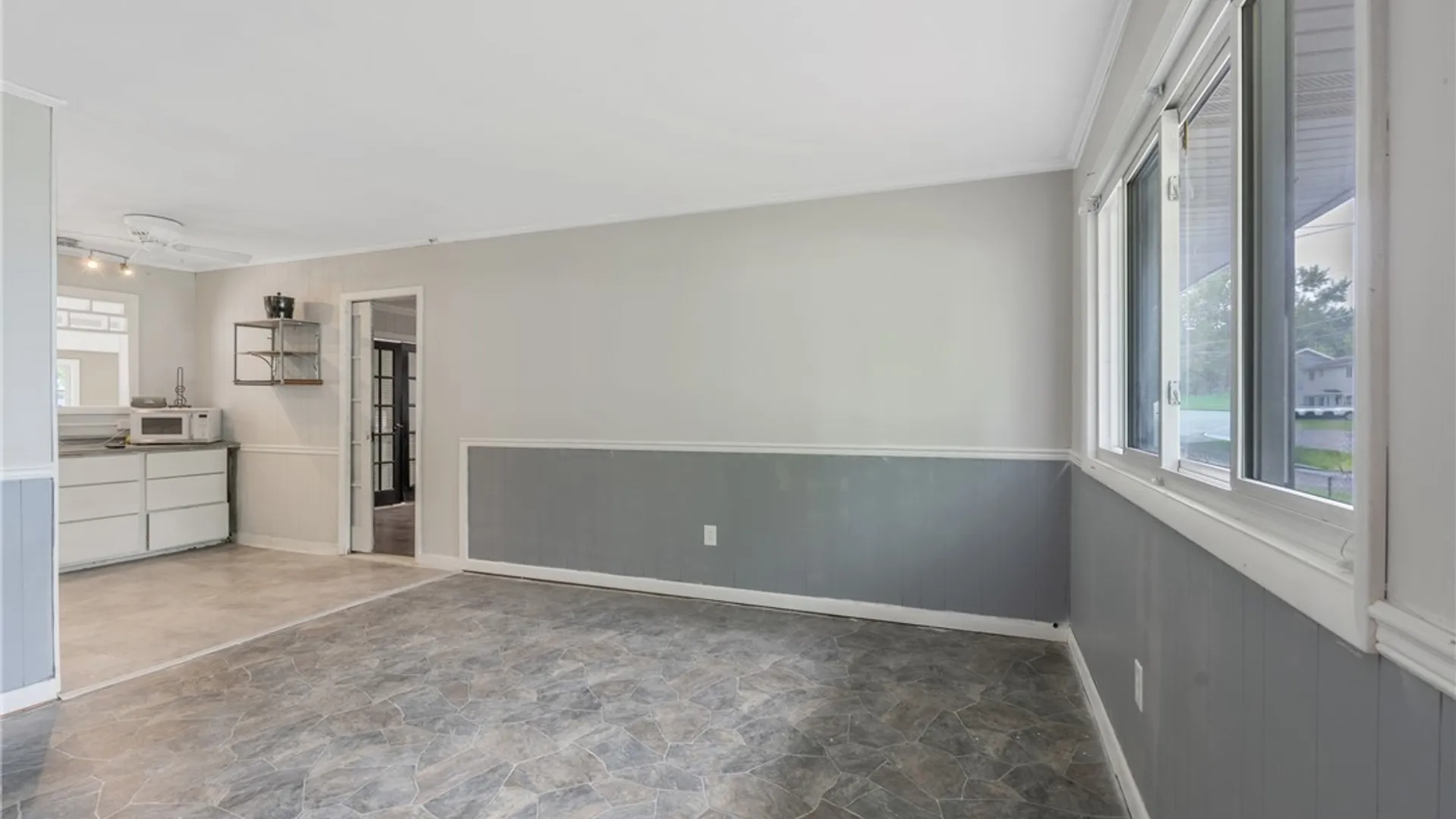 Property at 7838 Rinaldo Boulevard, Cicero, NY 13030 9
