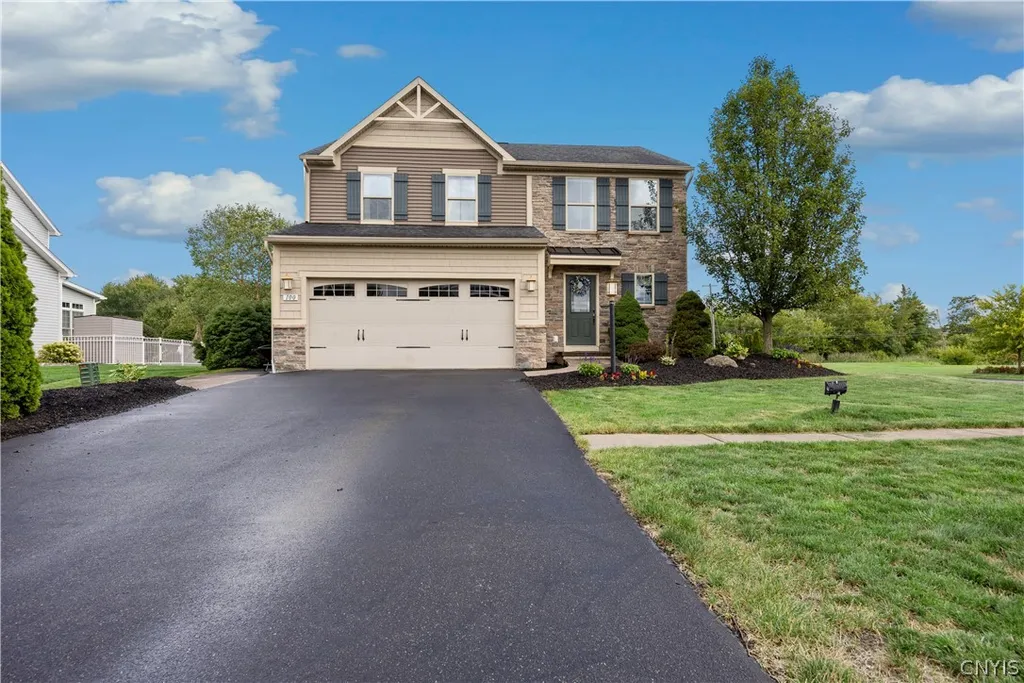Property at 100 Norbert Place, Manlius, NY 13116