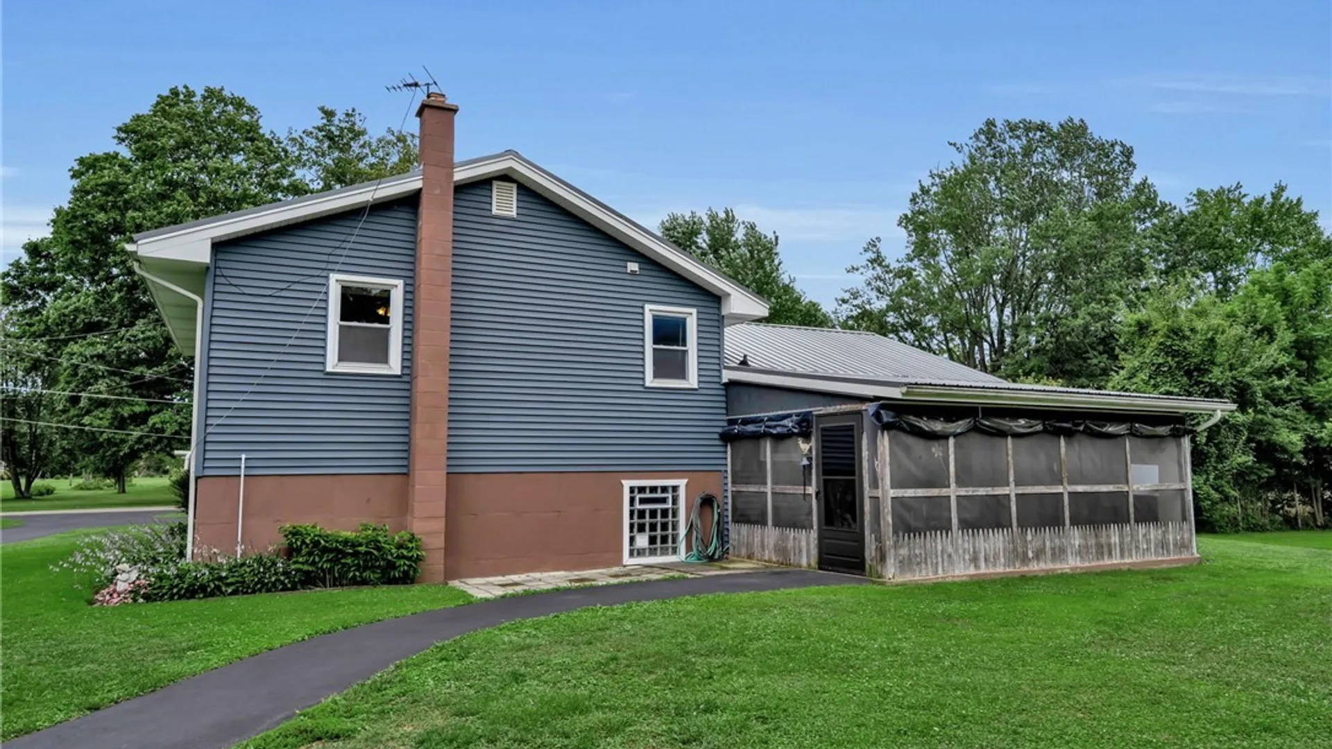 Property at 470 Old Main Road, Hanover, NY 14081 9